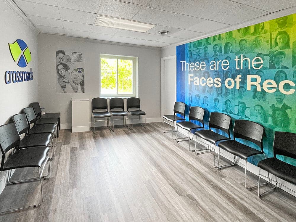 Connellsville drug rehab treatment center seating area